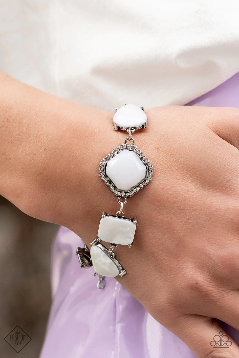 Grounding Glamour ~ White